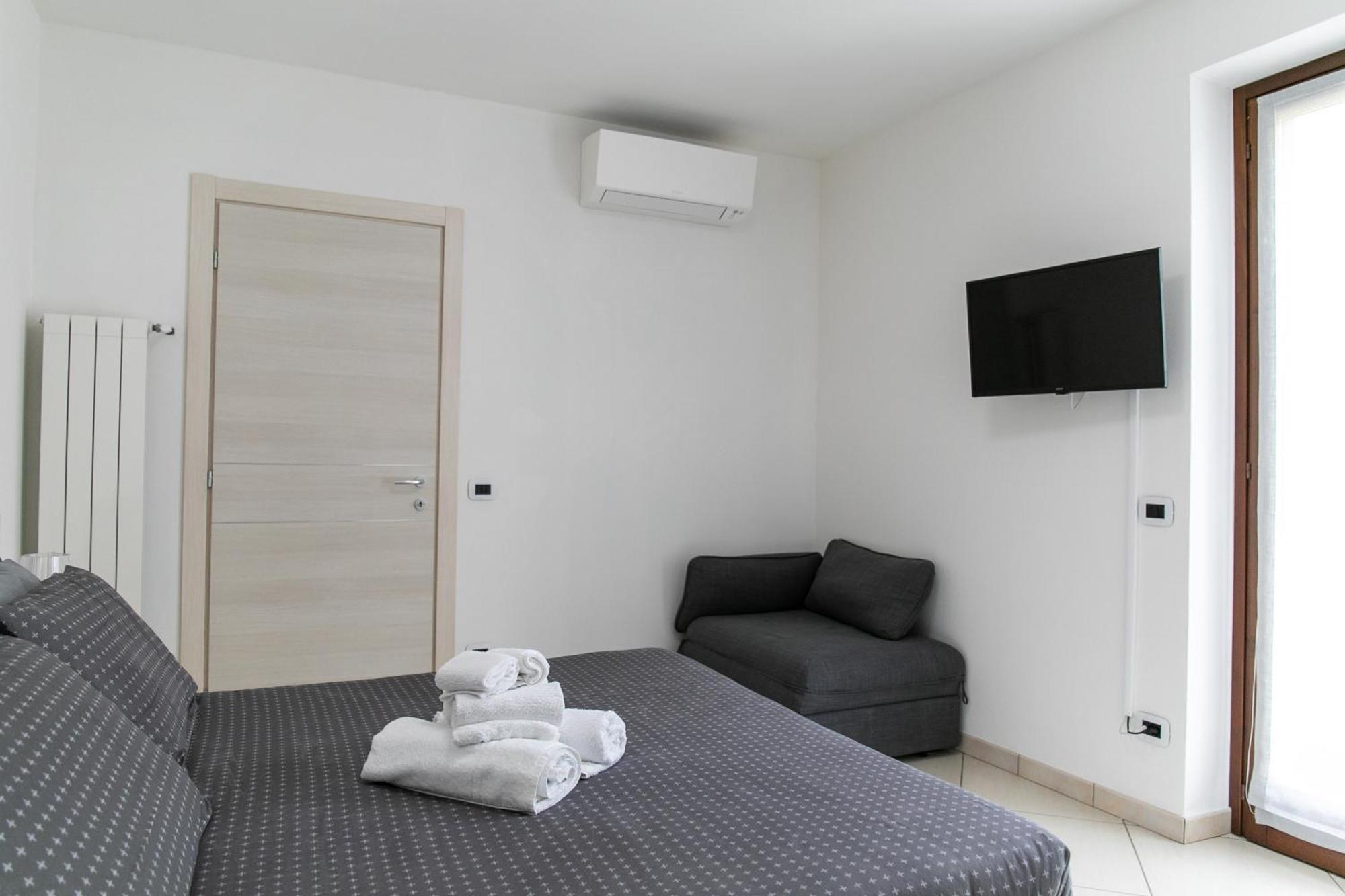 Relax House Baveno Apartment Екстериор снимка